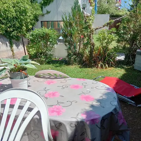 Vendégház Petit St George 100mt Du A