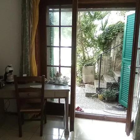 Petit St George 100mt Du A Guest house 3*